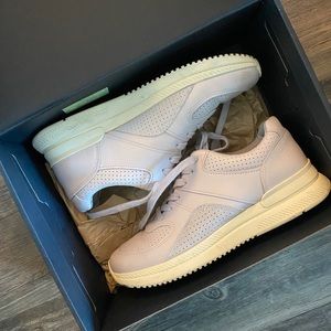 Everlane Tread Sneaker size 9 lavender